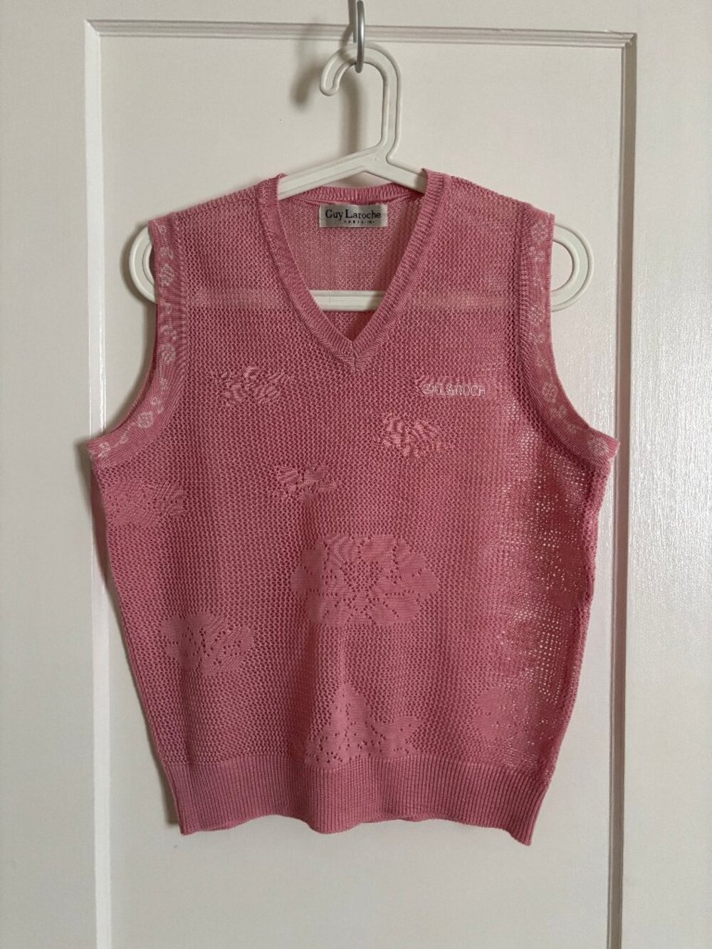 Guy Laroche Vintage Floral Mesh Knit Sweater V-Neck Pink